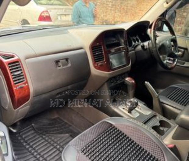 Mitsubishi Pajero ` 2002