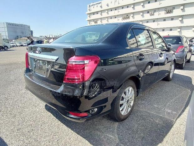 Toyota Axio 2021 Black