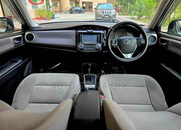 Toyota Axio X Limited Cng 2012
