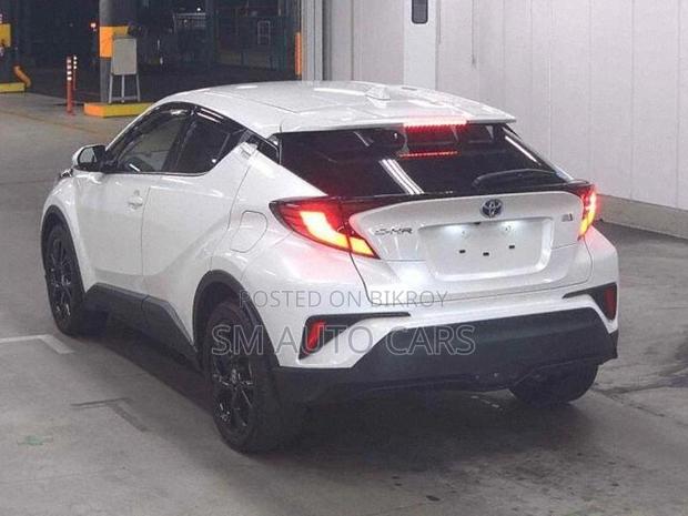 Toyota C-HR G Mode Nero Pearl 2021