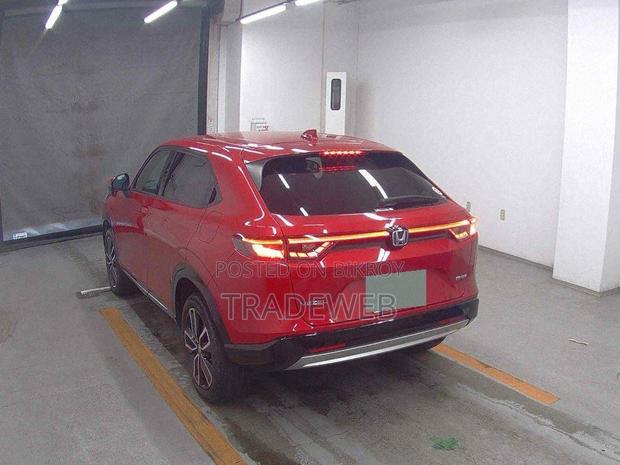 Honda Vezel 2021 Red