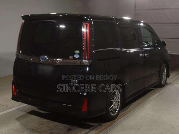 Toyota Noah SI WXB 3 HYB 3.5 2021