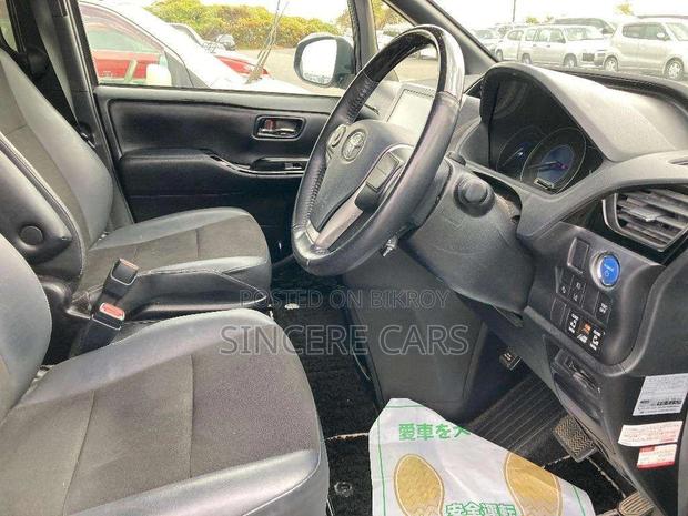 Toyota Noah SI WXB 3 HYB 3.5 2021