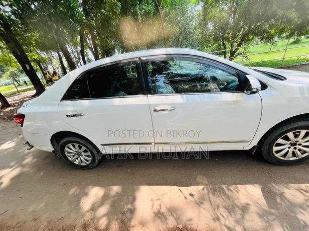 Toyota Premio . 2008