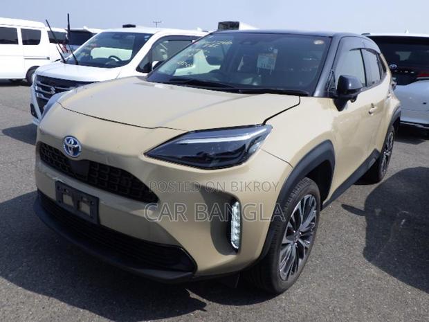 Toyota Yaris Cross 𝐙 𝐋𝐄𝐀𝐓𝐇𝐄𝐑 2021