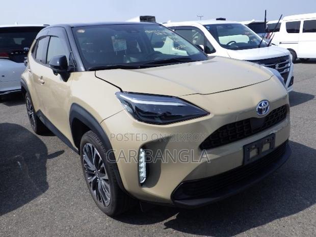 Toyota Yaris Cross 𝐙 𝐋𝐄𝐀𝐓𝐇𝐄𝐑 2021