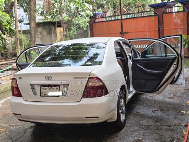 Toyota Corolla . 2005