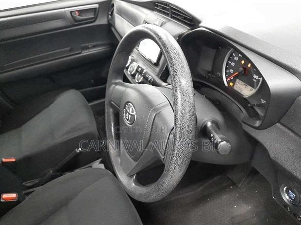 Toyota Axio EX NON HYBRID WHITE 2020