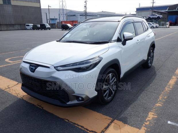 Toyota Corolla Cross Z Pearl Full Option 2021