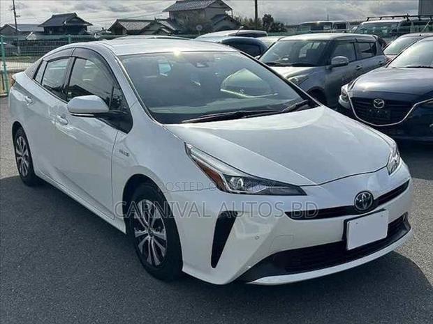 Toyota Prius 2020 Pearl