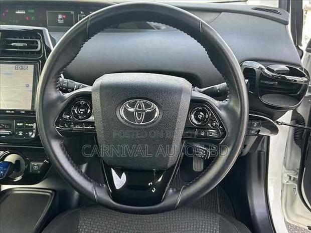 Toyota Prius 2020 Pearl