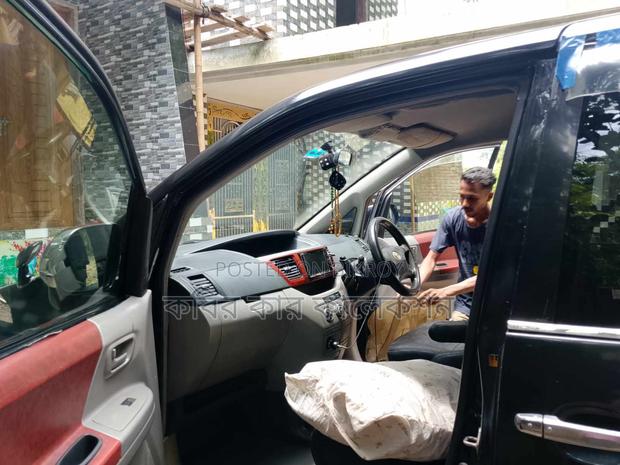 Toyota Noah x 2003