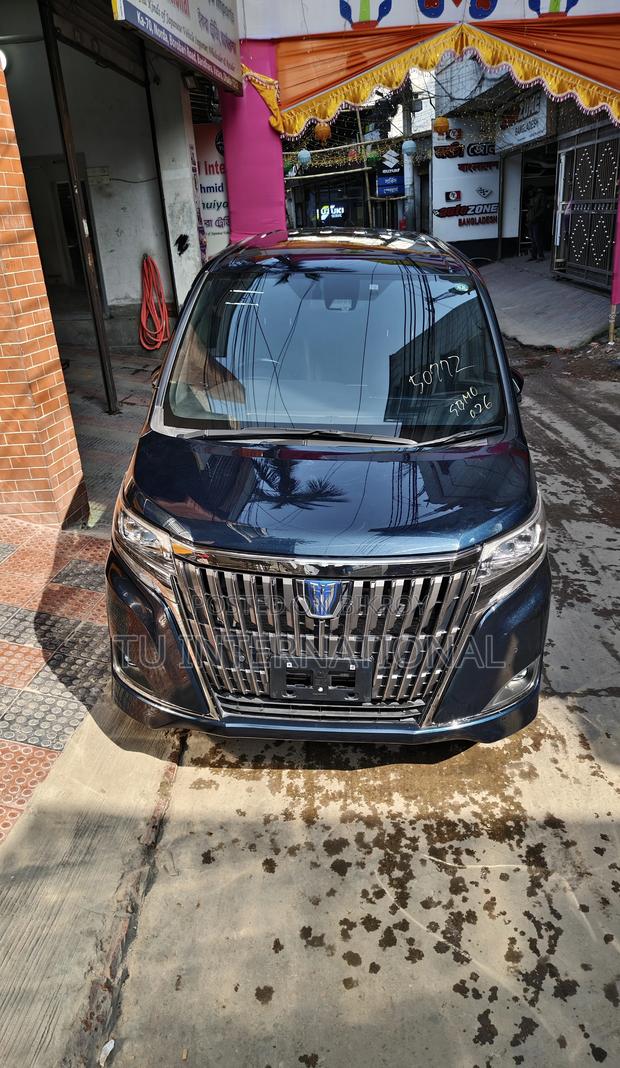 Toyota Esquire gi premium-hv 2020