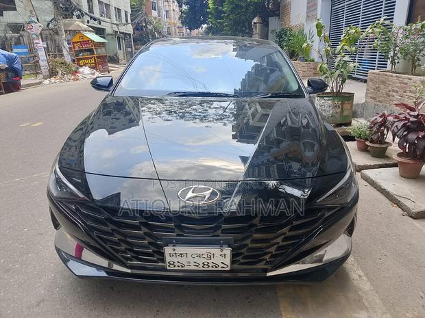 Hyundai Elantra 2021 Black