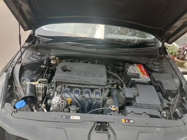 Hyundai Elantra 2021 Black