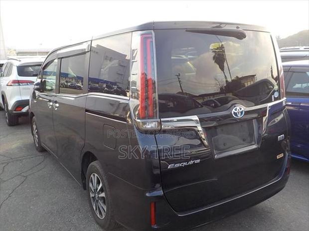 Toyota Esquire Gi Premium Package 2020