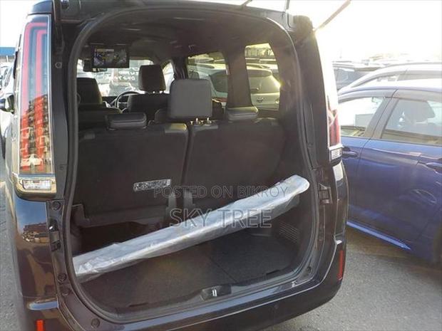 Toyota Esquire Gi Premium Package 2020