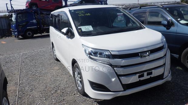 Toyota Noah X Pearl 4 Point 2021