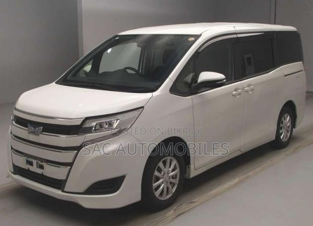 Toyota Noah G edition Hyb 2021
