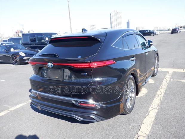 Toyota Harrier Hybrid Z Black Color 2021