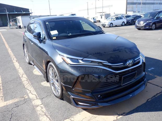 Toyota Harrier Hybrid Z Black Color 2021