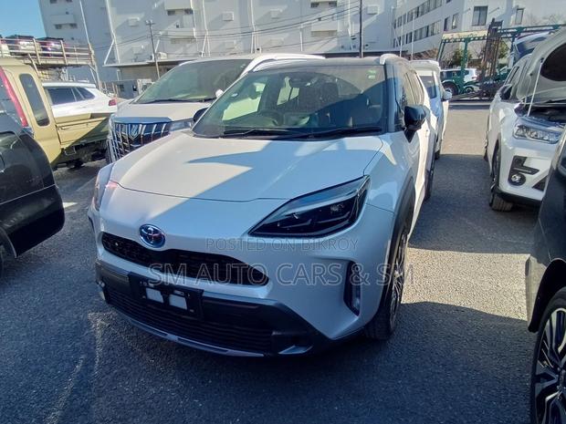Toyota Yaris Cross Z Pearl/Black 2Tone 2022