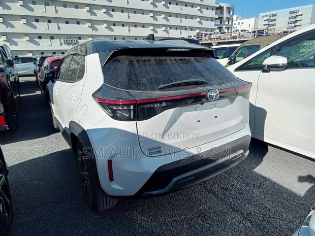 Toyota Yaris Cross Z Pearl/Black 2Tone 2022