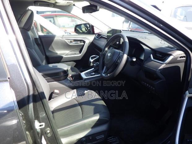 Toyota RAV4 G HYBRID 2023