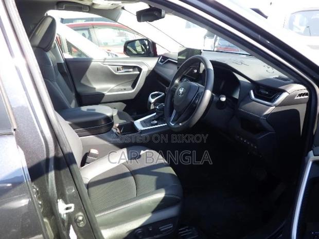 Toyota RAV4 G HYBRID 2023