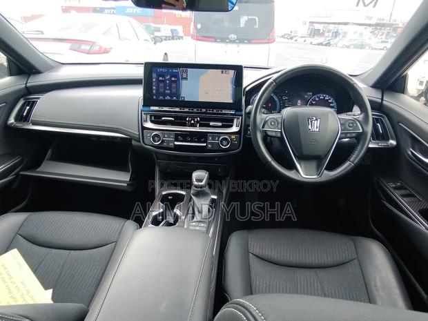Toyota Crown 2022