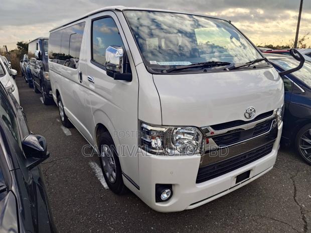 Toyota Hiace SUPER GL DARK PRIME 2022