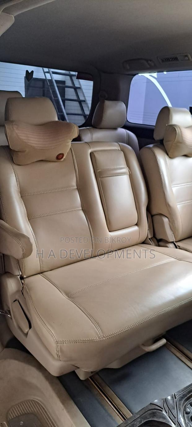 Toyota Alphard 2003