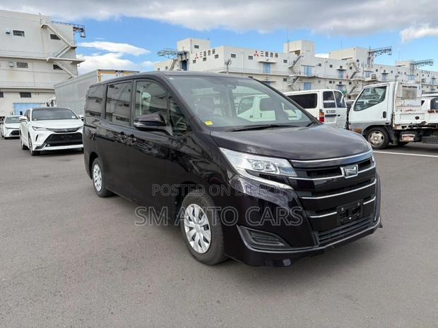 Toyota Noah X Wine 4 Point 2021