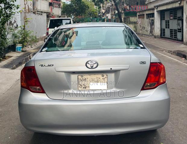 Toyota Axio X 2006