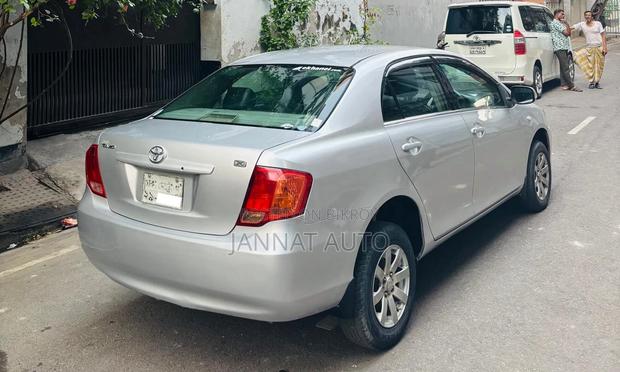 Toyota Axio X 2006