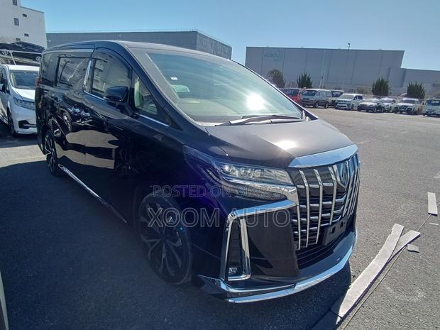 Toyota Alphard EXECUTIVE LNG BLACK 2022
