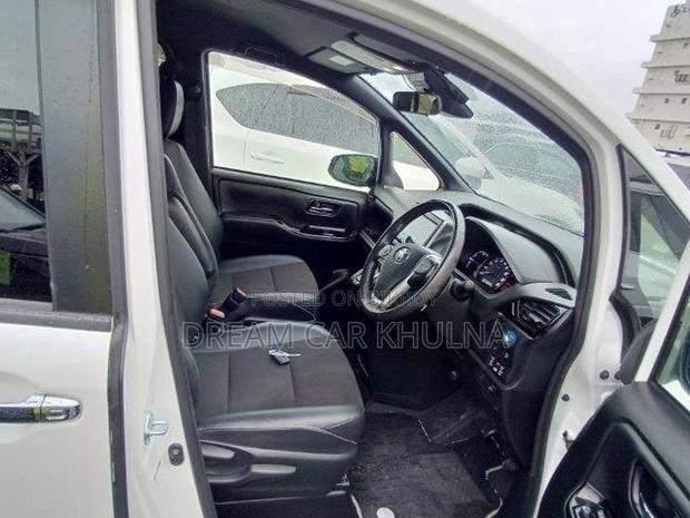 Toyota Noah SIWXB Hybrid Pearl 2021
