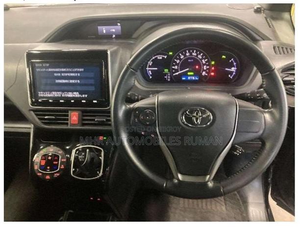 Toyota Noah G LIMITED,CEILING TV 2021