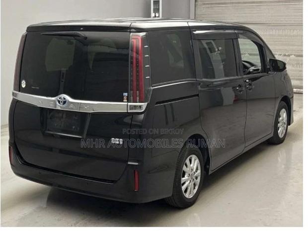 Toyota Noah G LIMITED,CEILING TV 2021