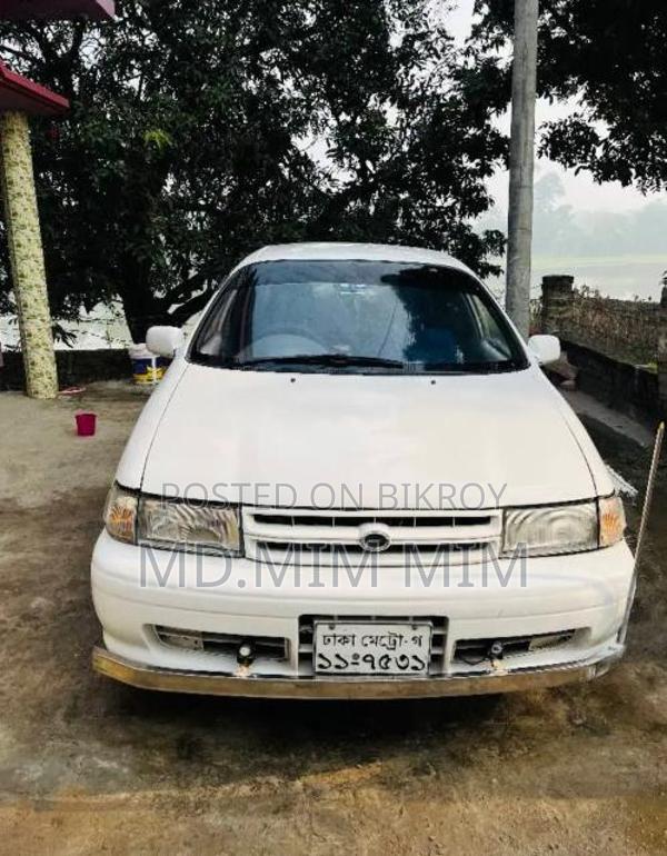 Toyota Corsa . 1993