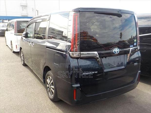 Toyota Esquire GI PRE PKG 2020