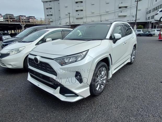 Toyota RAV4 G-Z Pearl 4.5 Point 2022