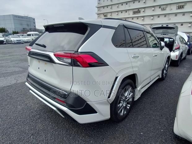 Toyota RAV4 G-Z Pearl 4.5 Point 2022