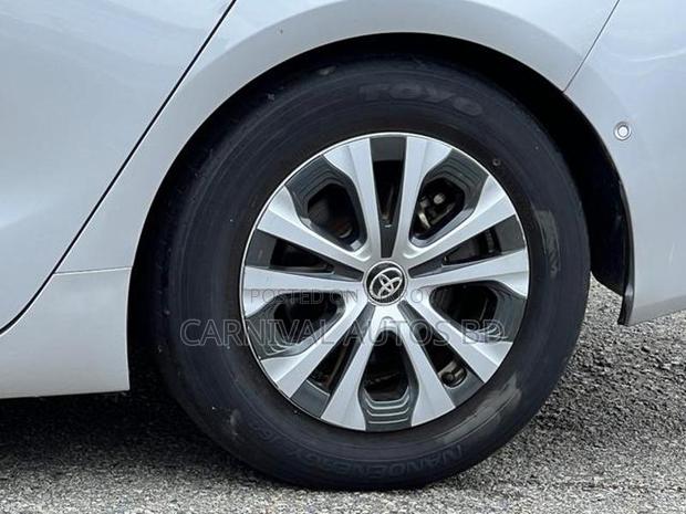 Toyota Prius 2020 Silver