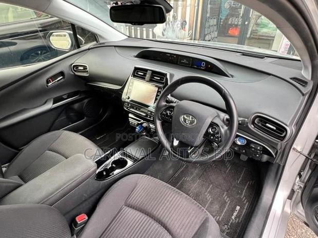 Toyota Prius 2020 Silver