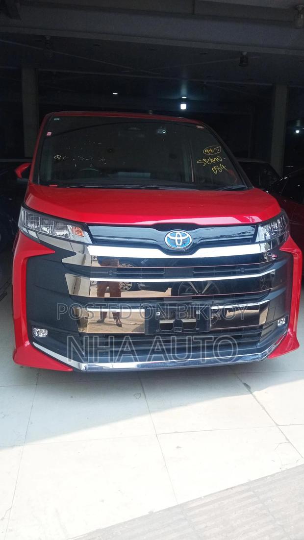 Toyota Noah S-G 2022