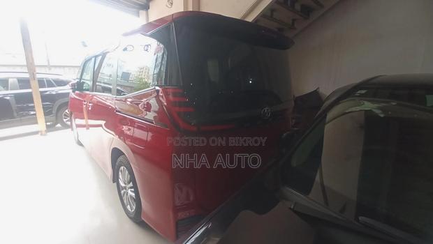 Toyota Noah S-G 2022