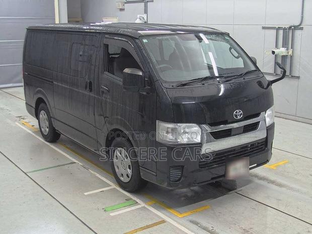 Toyota Hiace DX GL 2020