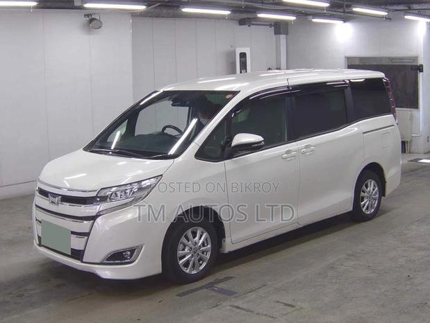 Toyota Noah G PKG 4.5 PEARL 2020