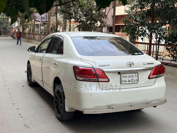 Toyota Premio 2013 White
